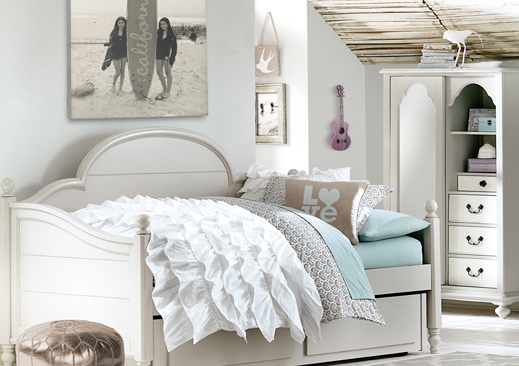 Buy teen furniture for your teenage room
  to get the perfect new look