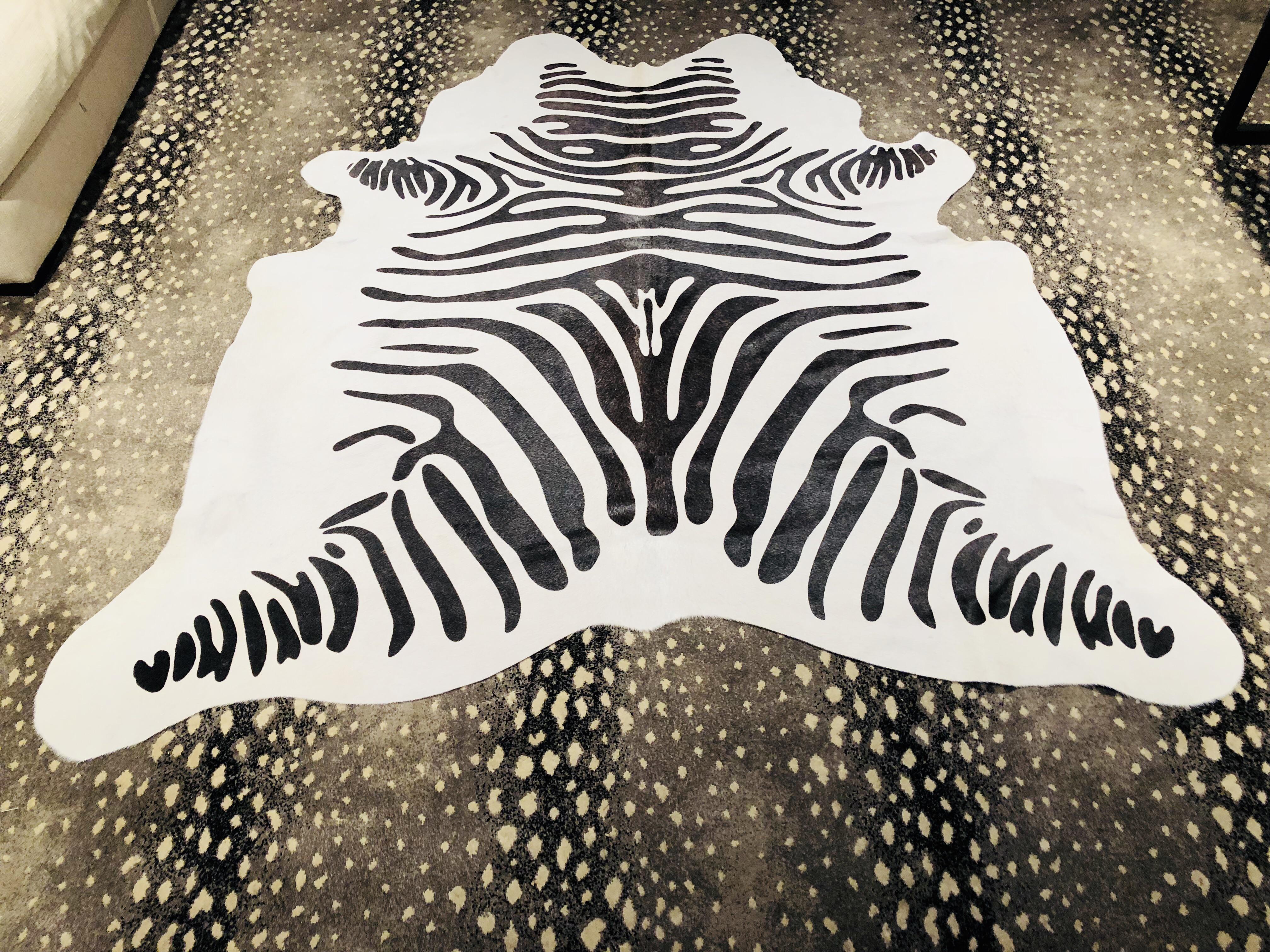 black and white hair on hide zebra rug - 6u0027 x 6u00274 PTKIRWM