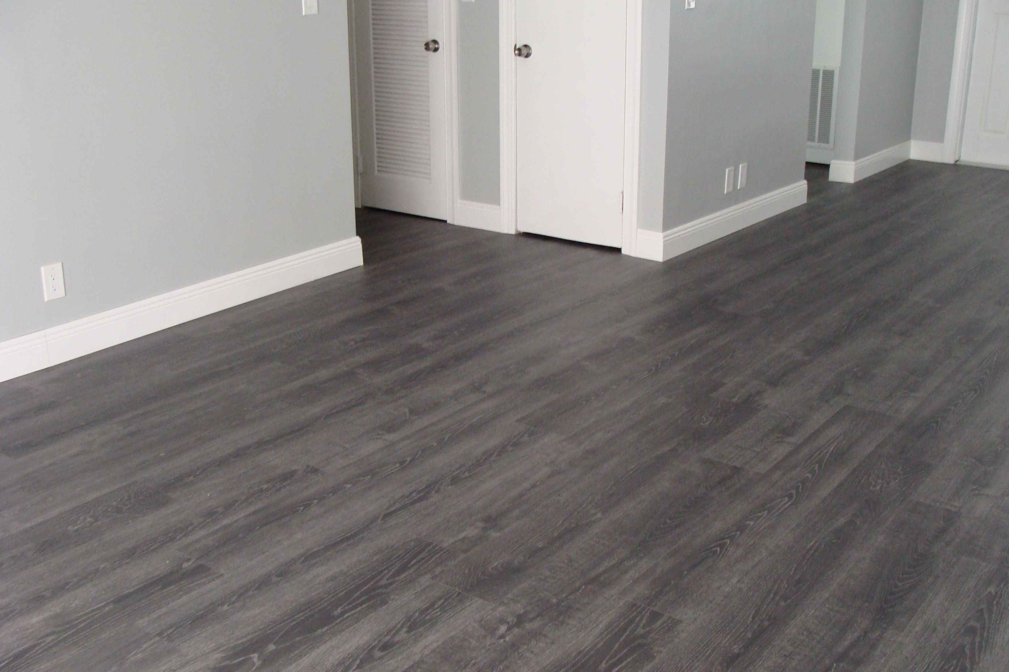 Grey laminate wood flooring tokyo oak grey laminate all rooms minus the bathrooms dark grey laminate CQPMUUG