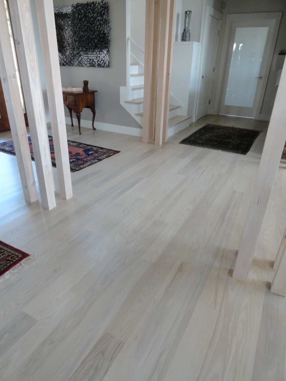 laminate wood flooring ideas white waterproof laminate wood flooring in small and narrow hallway house  design PGUGZKB