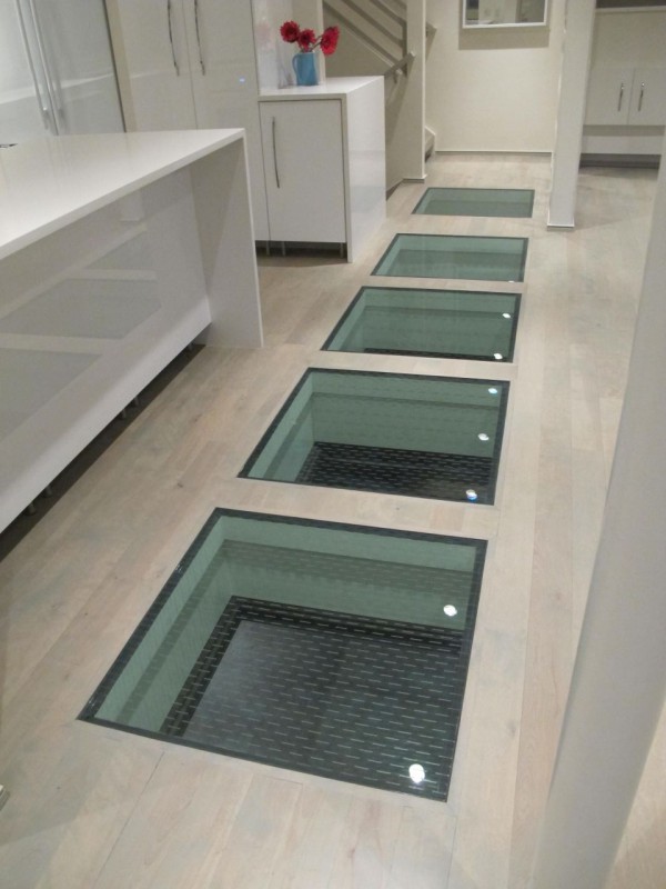 laminated glass floor system glass panels with a glass frit top surface for traction in a luxury MOHHHRI