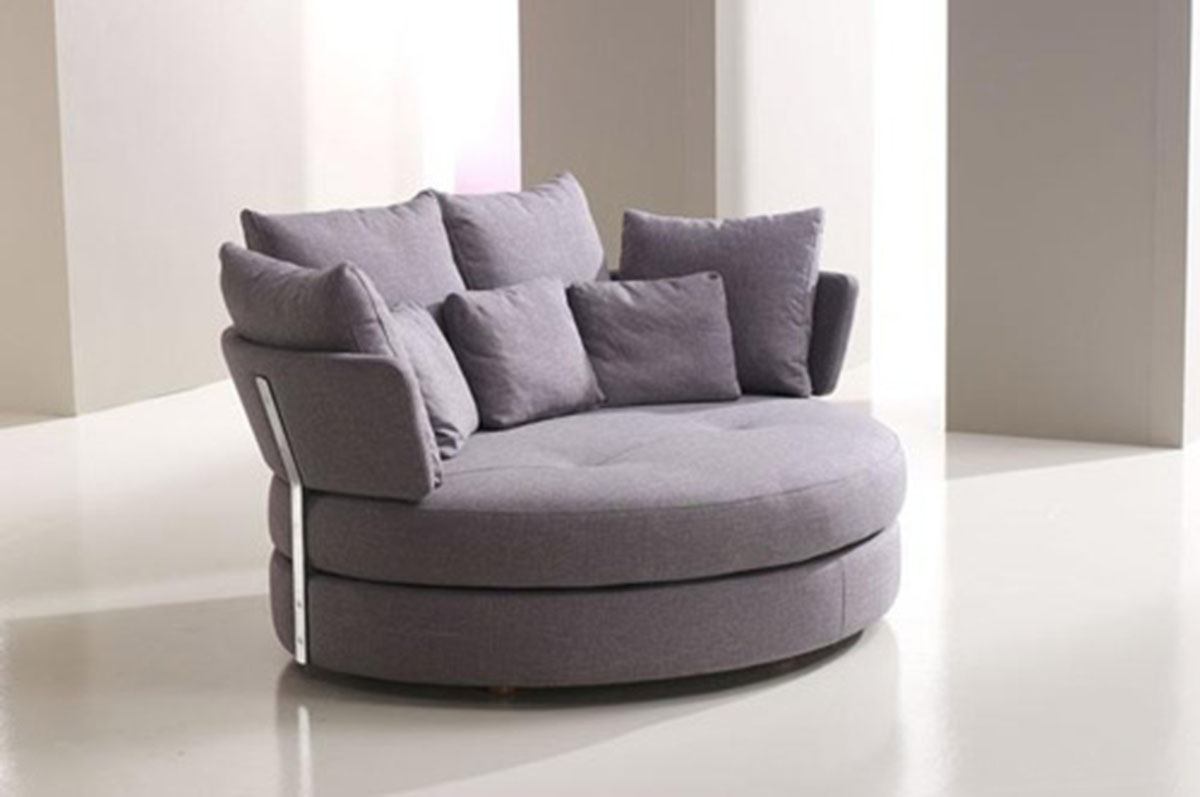Reasons you should make purchase of the
comfortable loveseat online