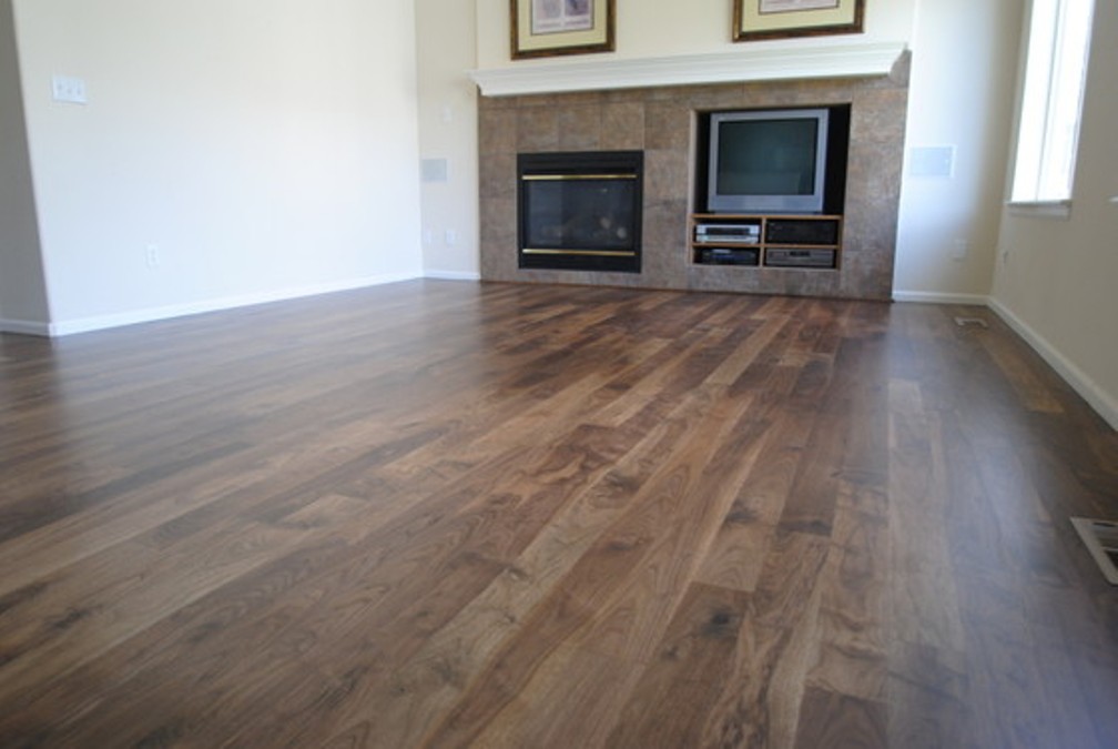 Walnut wood flooring wonderful natural american walnut hardwood flooring GOAYENL