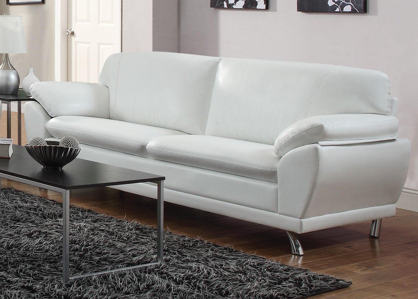 White leather sofa and its benefits