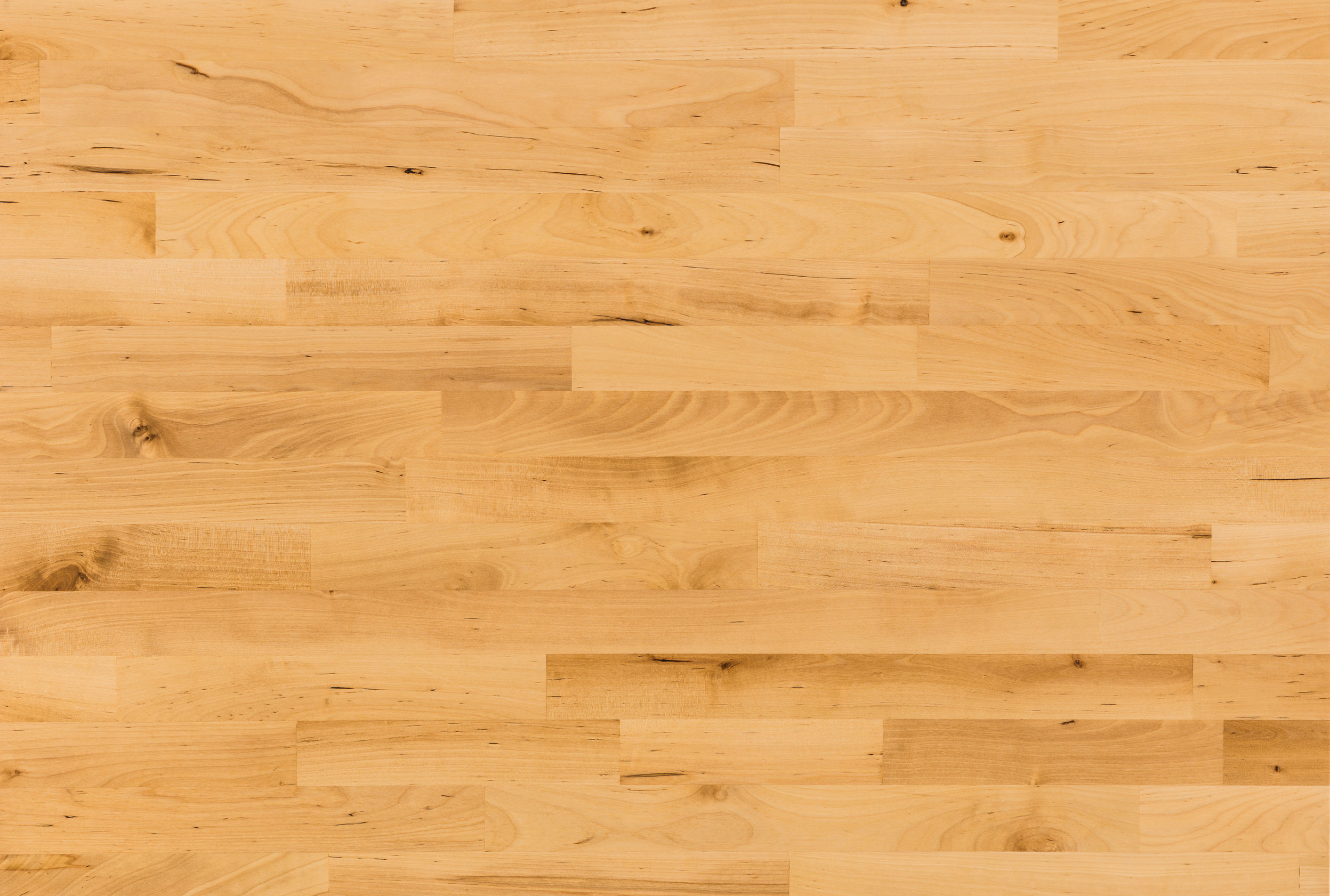 with some birch flooring options, the sapwood and heartwood may be blended XSKPRHI