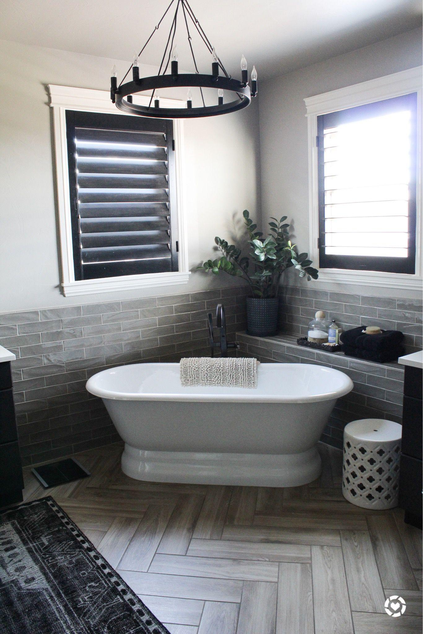 Consider a freestanding tub as a focal point‌ in farmhouse bathrooms