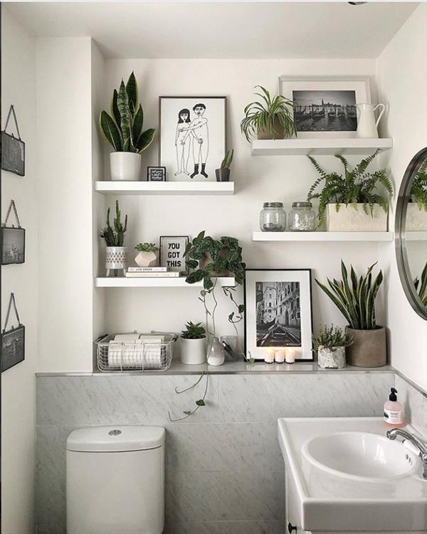 Unique shelving solutions for ‌your eclectic bathroom essentials