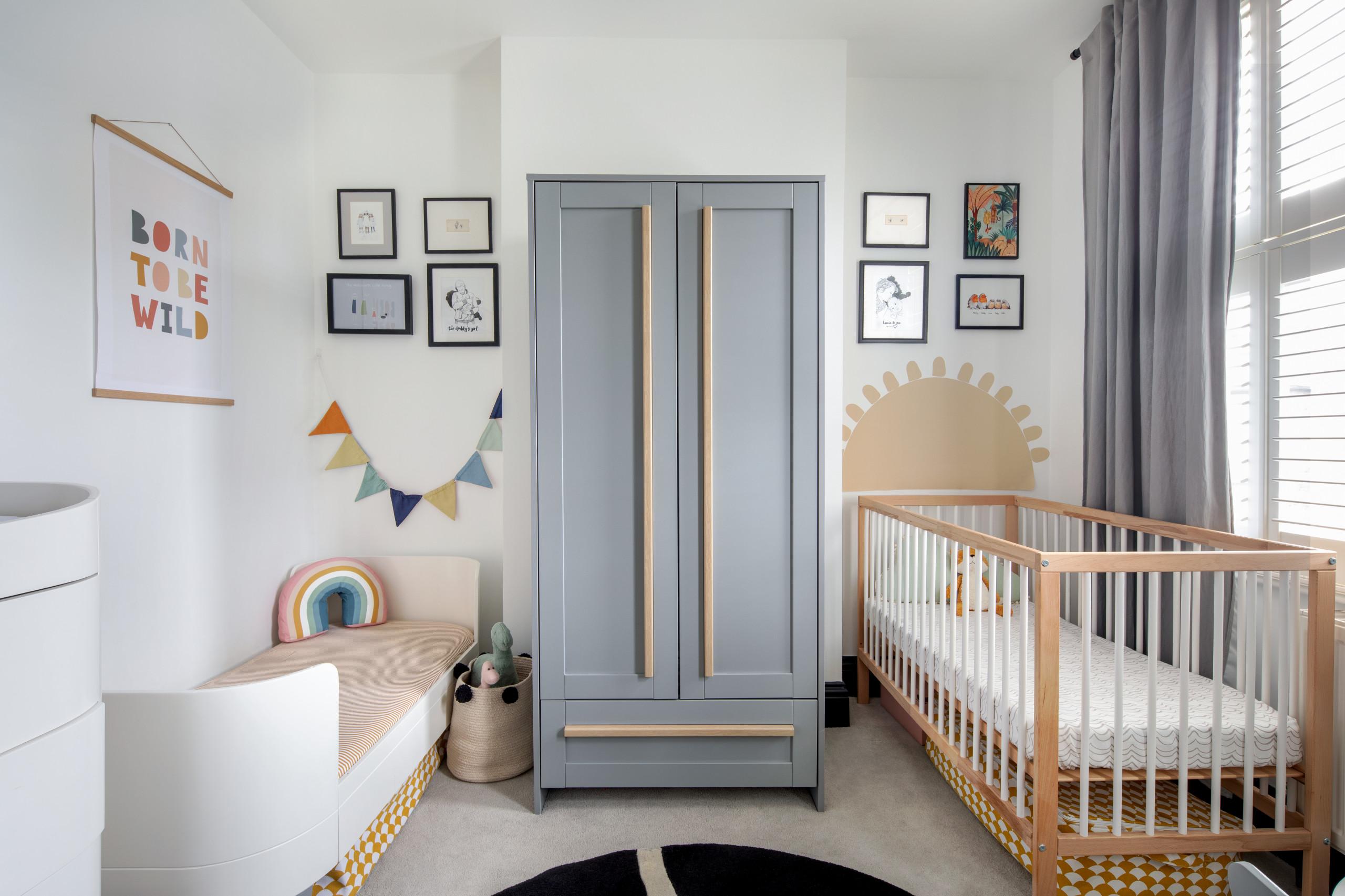 Tech Savvy: Futuristic ​accents give a‍ modern twist ⁤to your ‌Boy ⁤Nursery