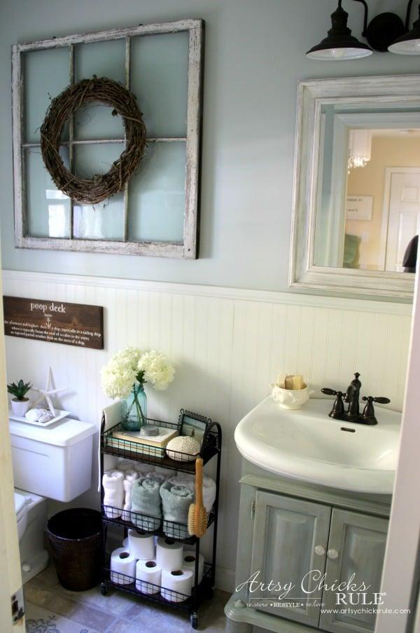 Subtle coastal themes add freshness to ​Farmhouse Bathrooms