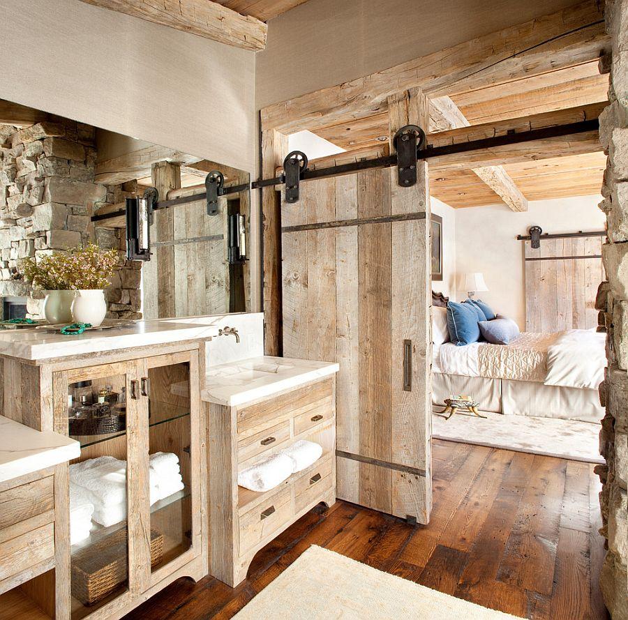 Rustic⁢ barn doors add uniqueness to farmhouse bathrooms