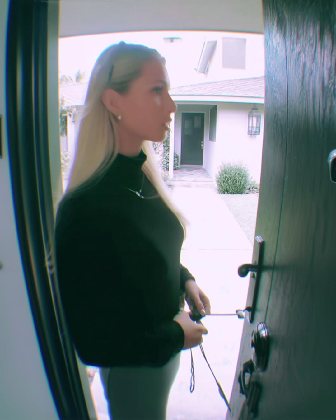 Her Ex Gave Their Family Home to His Fiancée — What She Did Next Changed Everything