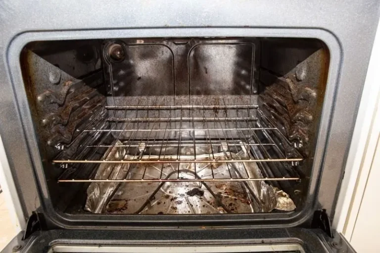 The Effortless Oven Rack Cleaning Trick You’ll Wish You Knew Sooner