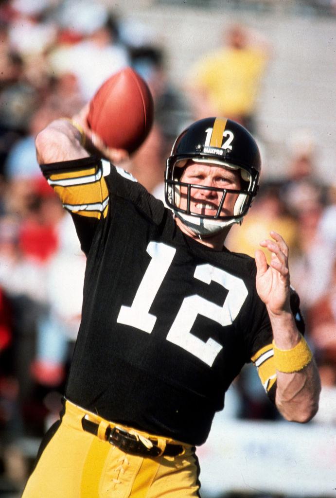 Viral Terry Bradshaw Story Highlights the Importance of Verifying Unusual Headlines