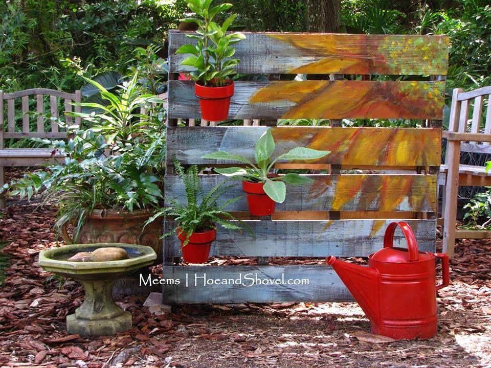 Customize your Pallet Garden with personal ⁣touches like painted signs and decorations