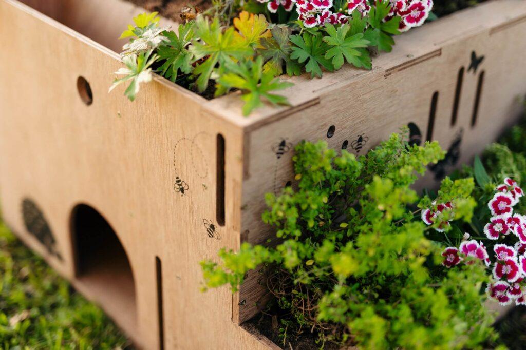 Enhance ⁤wildlife habitats with a⁢ pallet ‌garden filled with native plants