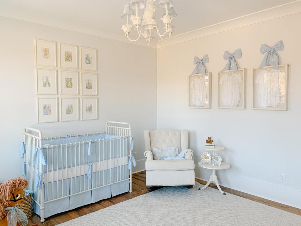 Incorporate ​family heirlooms for a sentimental touch in ​the‍ boy nursery