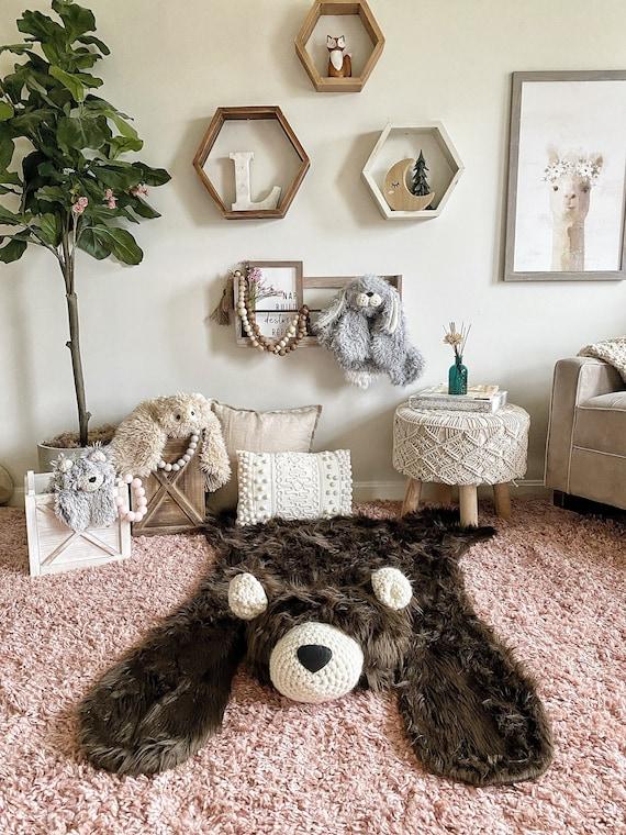 Add a plush area‍ rug for warmth ​beneath little feet​ in the Nursery Nook