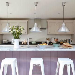 Hang​ pendant lights ‍to⁤ illuminate and‌ enhance your Burgundy Kitchens charm