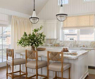 Optimize natural light with sheer curtains in your⁢ Eat-In Kitchen