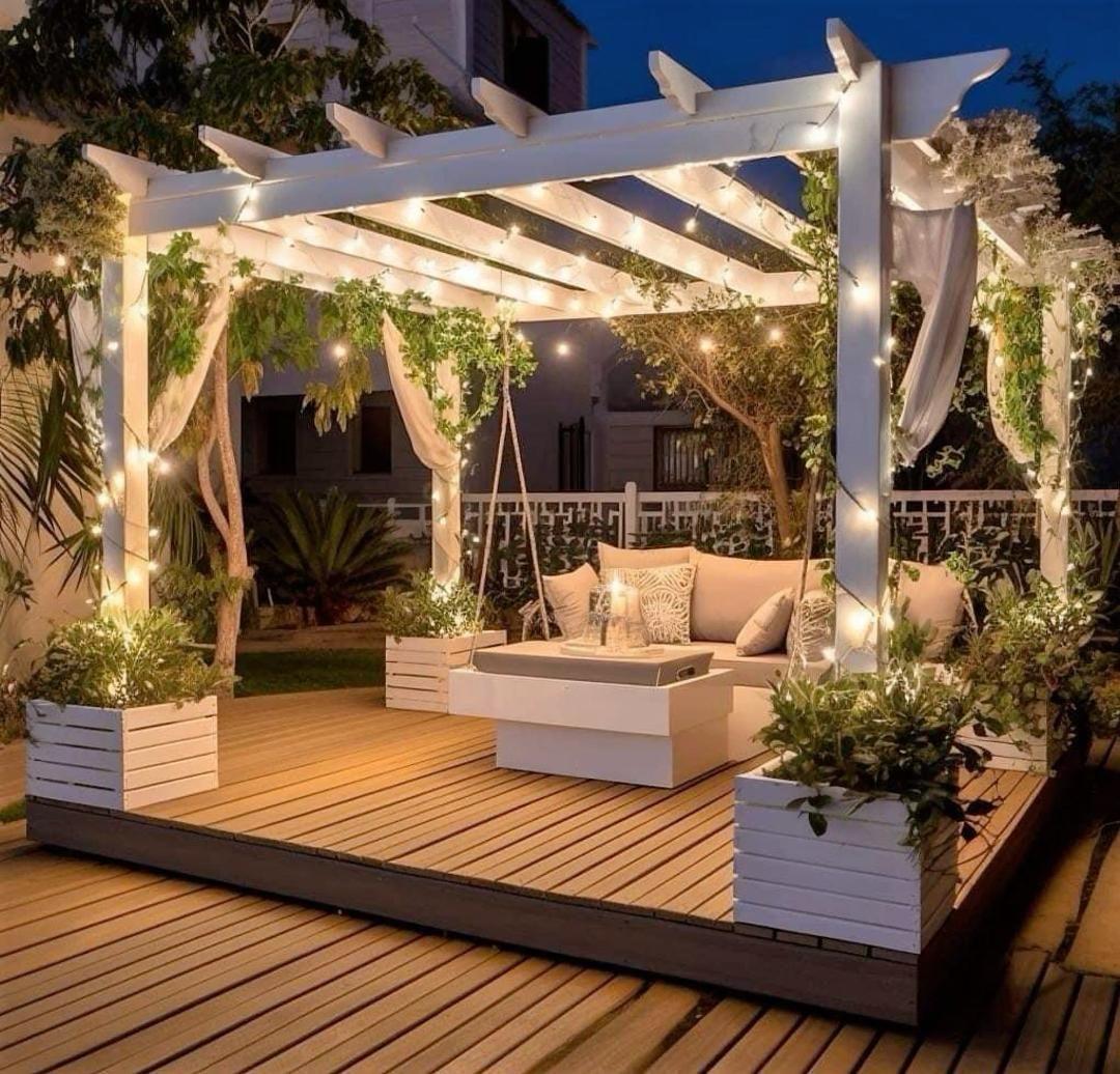 Pallet Garden⁢ with Lights: Illuminate your space⁢ with string lights ⁢draped over pallet structures