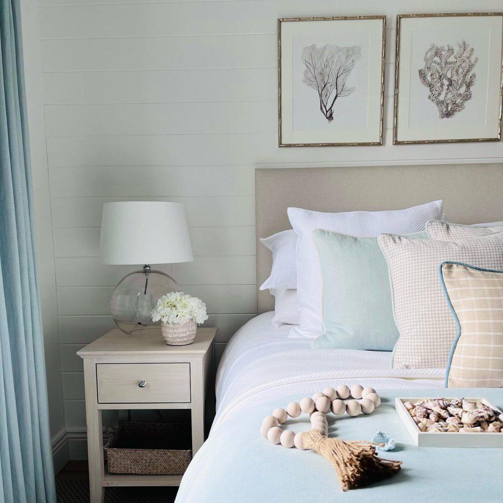 Coastal Bedroom: Infuse soft pastels and nautical elements for serenity