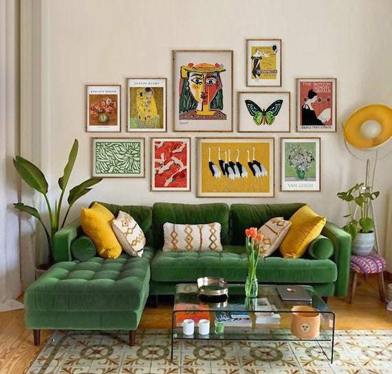 Display a gallery wall of‌ art for⁣ an eclectic ⁢living room‍ personality