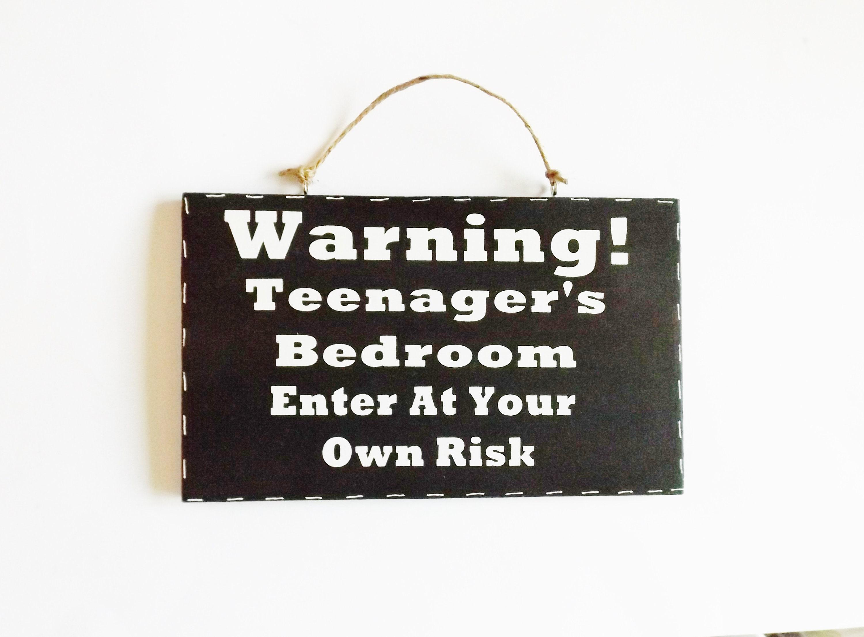 Personalize door signs to reflect your teens unique style in their bedroom