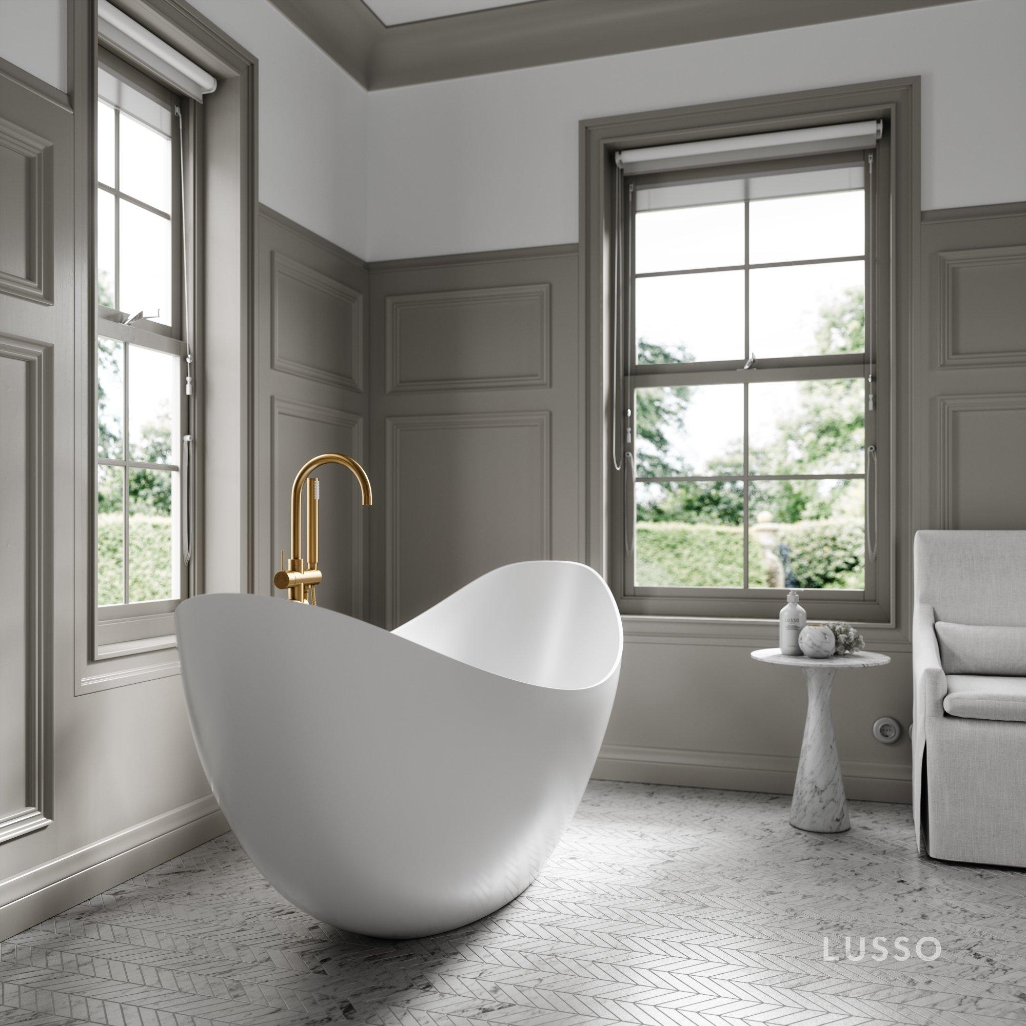 Freestanding‌ tubs⁢ create a luxurious atmosphere in your ​bathroom