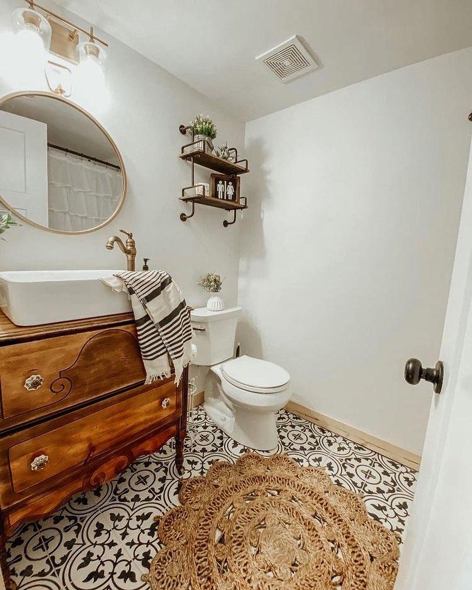 Patterned tiles for ⁢a unique flair in farmhouse bathrooms