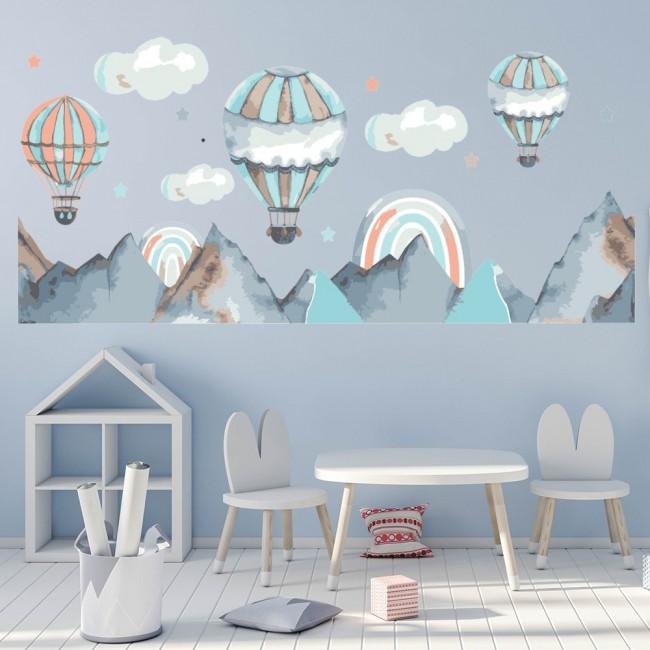 Colorful Balloon Escape: Use‍ balloon motifs to bring joy to your ​boy⁢ nursery