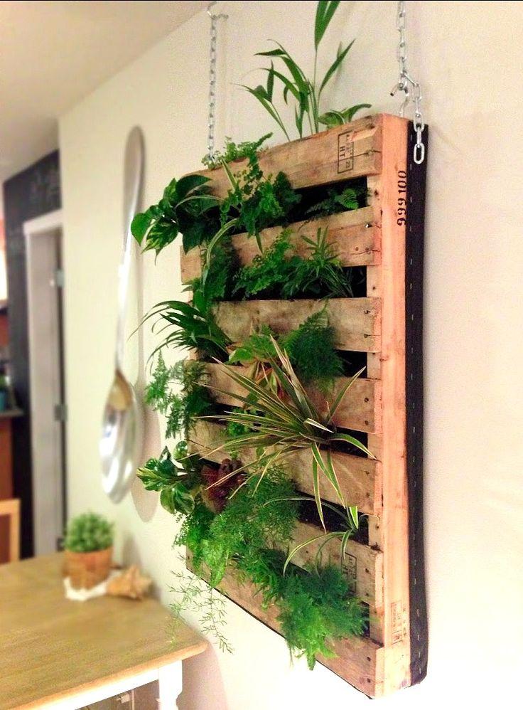 Hanging ⁤Pallet Garden: ‌Suspend pallets from above for a striking,‍ floating garden effect