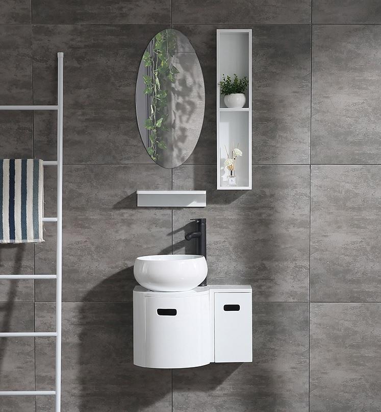 Choose a rounded ‍vanity to ease movement ⁤in your narrow bathroom