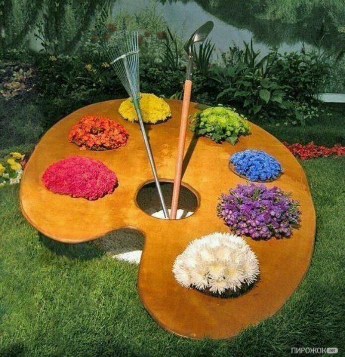 Colorful Pallet ‌Garden: Paint your pallets bright colors for a vibrant twist ​on ‌traditional gardening