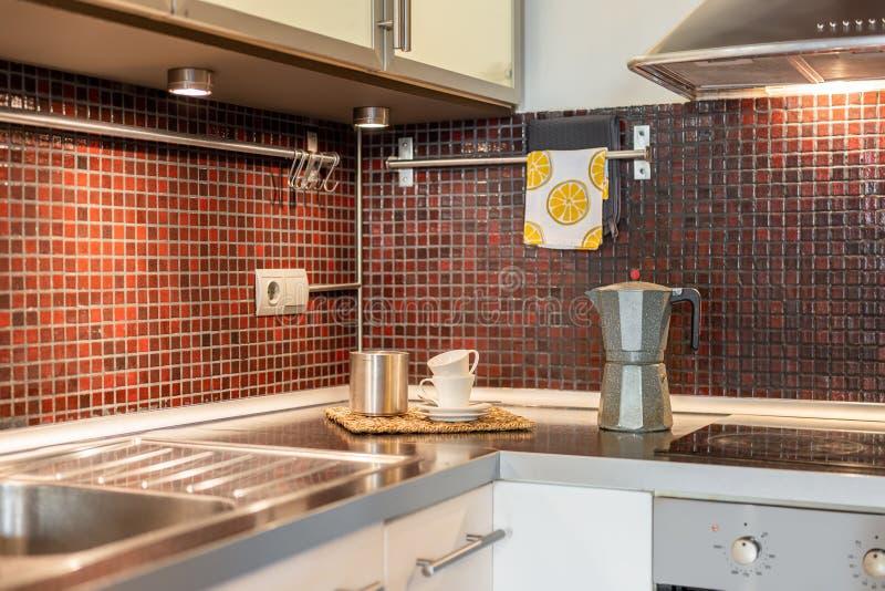 Designate ‍a coffee⁤ corner in your Burgundy Kitchen for morning‍ convenience