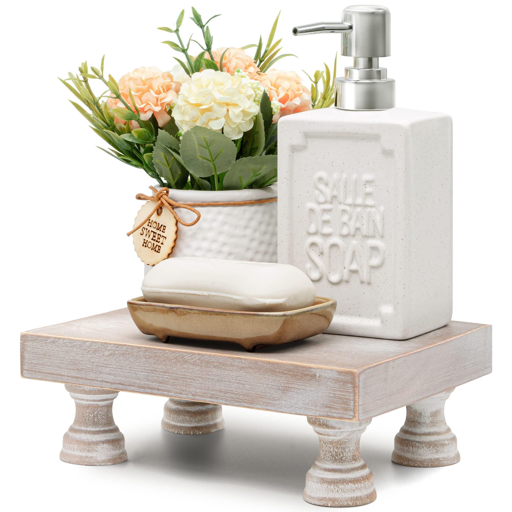 Showcase handmade‍ soaps ⁢in⁢ charming displays within farmhouse bathrooms