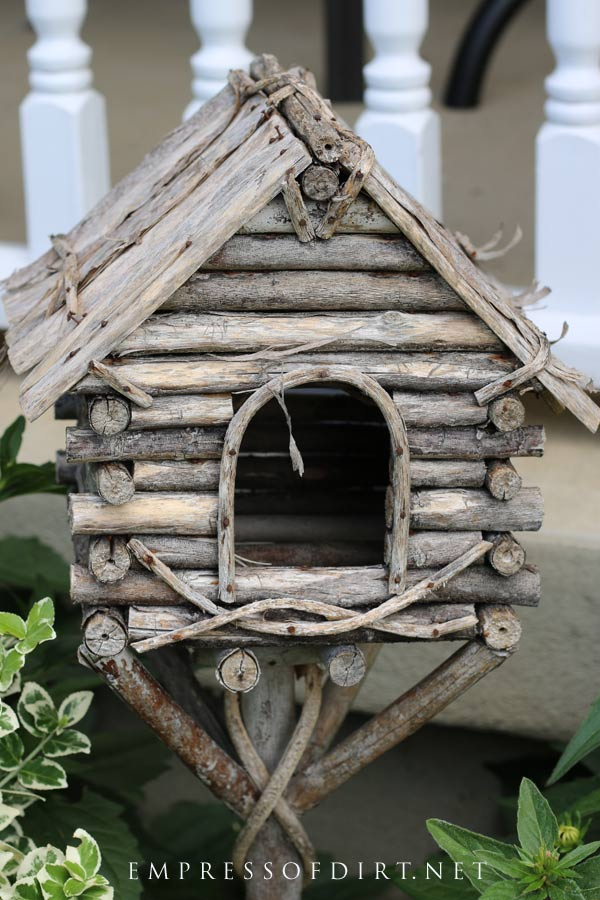 Creative Bird House Ideas for Your
Feathered Friends