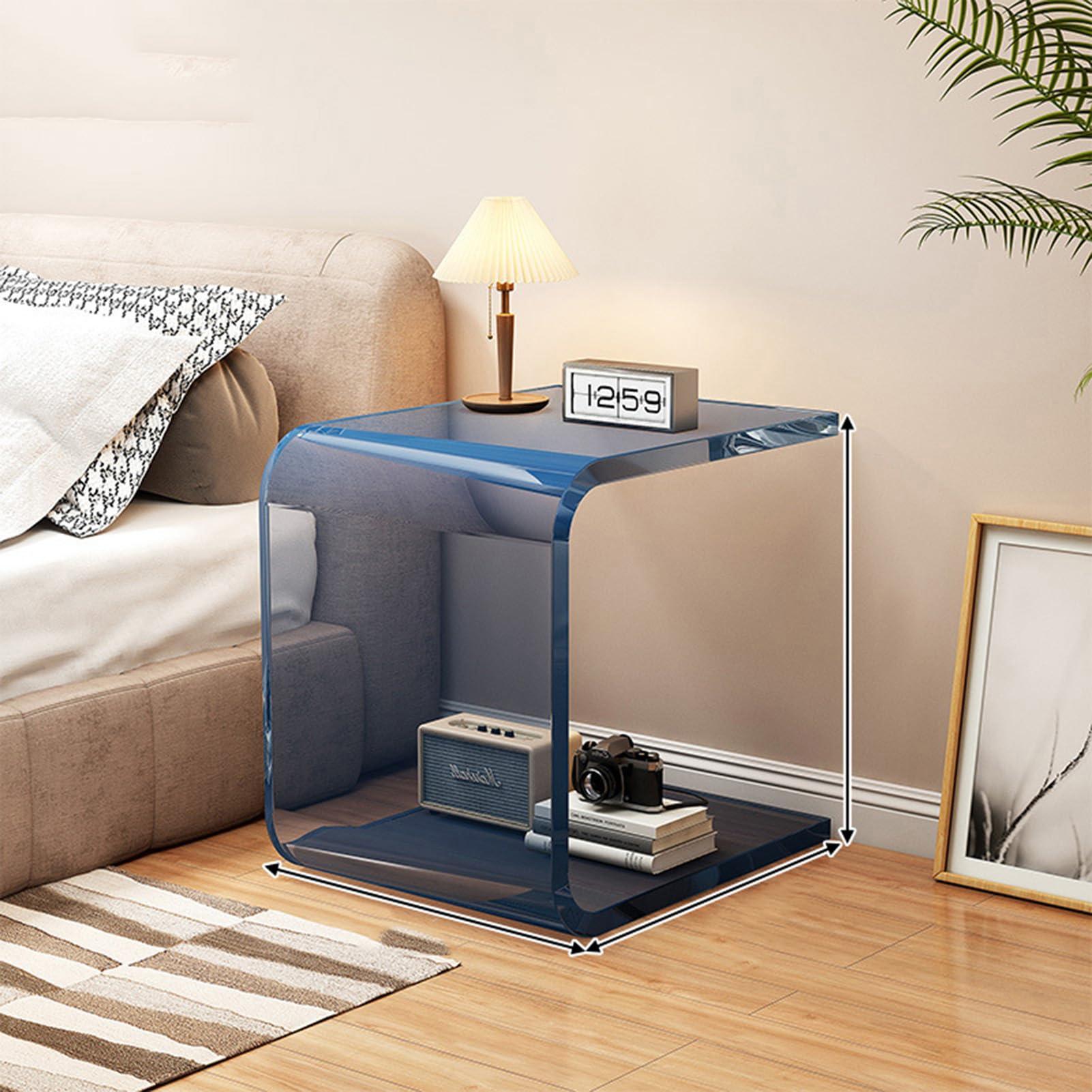 Maintain​ a clear surface on nightstands for tranquility in your minimalist bedroom