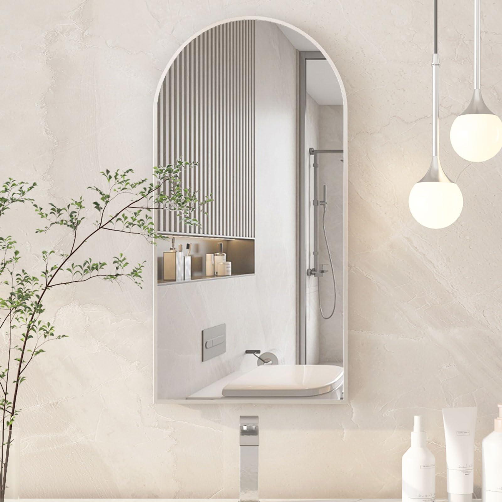 Use a mirrored‍ cabinet⁤ to reflect light in your small bathroom