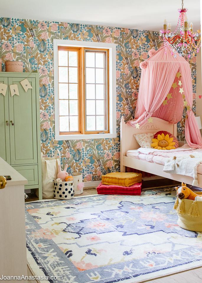 Playful Accents⁢ Bedroom ​Trend: Use whimsical decor‌ to enhance‍ a lighthearted vibe