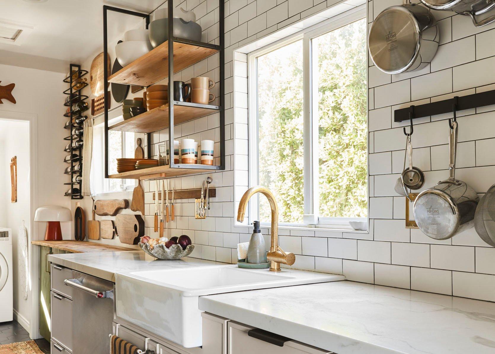 Hang a pot rack overhead to free up counter‍ space in‍ your galley ‌kitchen