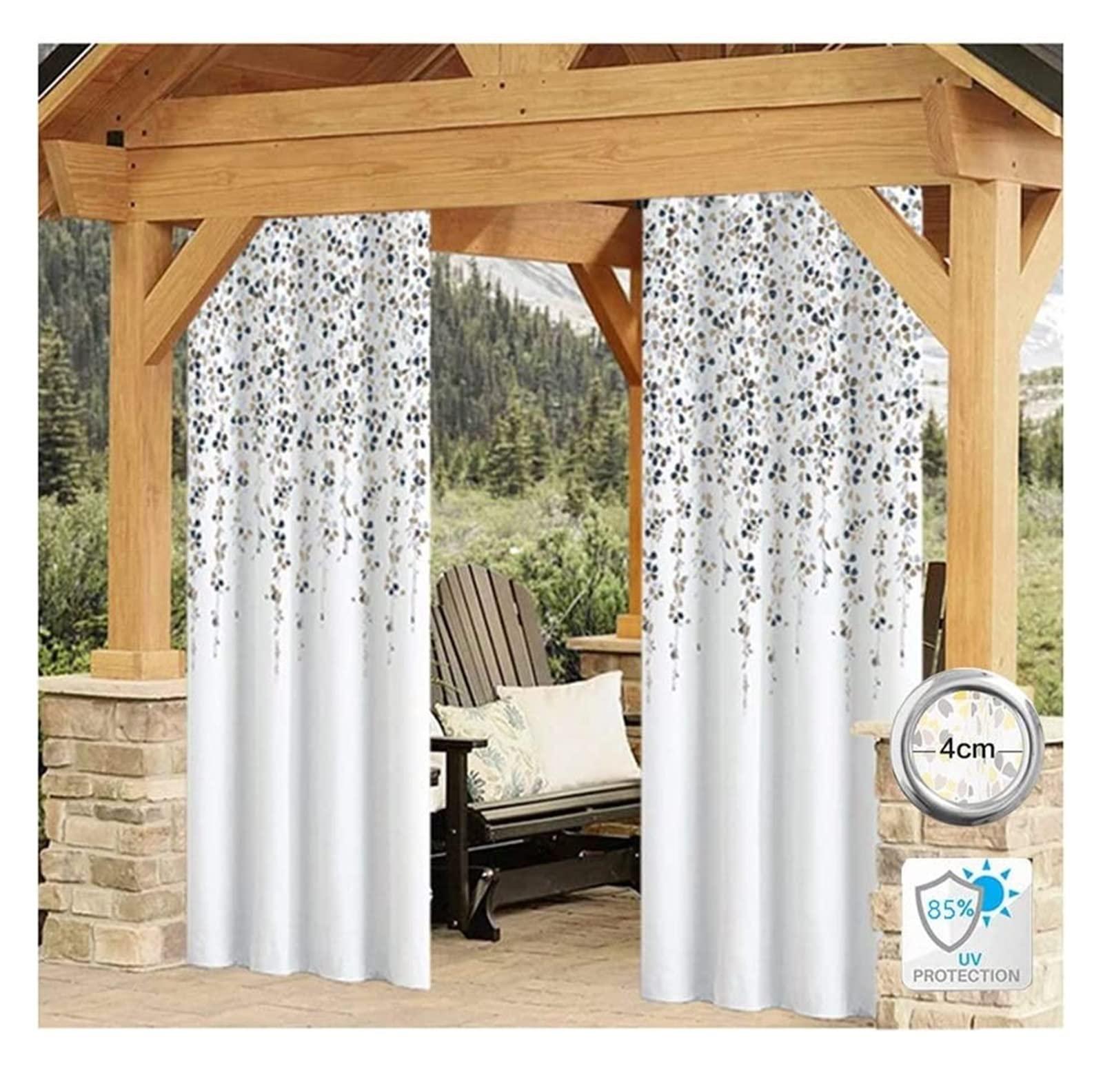 Use sheer curtains for ‌privacy while⁢ allowing light on ⁤your screened porch