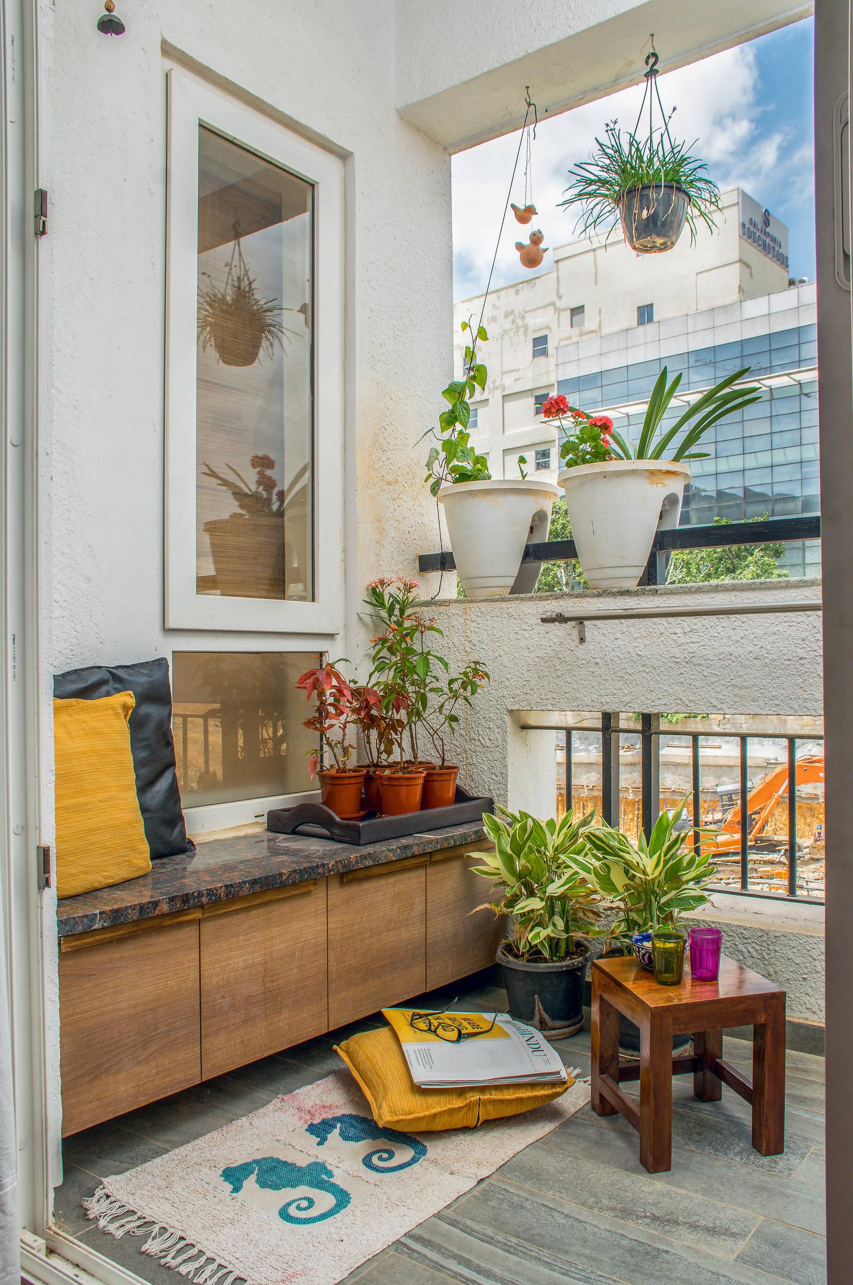 Multifunctional Balcony Design includes storage solutions⁣ for⁣ a clutter-free⁤ outdoor area