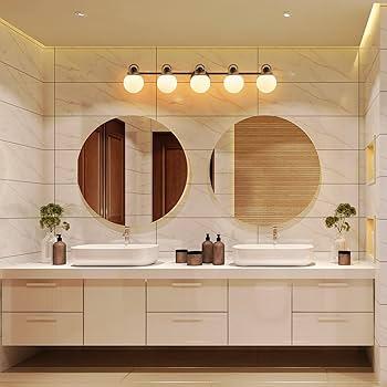 Upgrade ‌lighting ⁤fixtures for brightness in your ⁢small bathroom