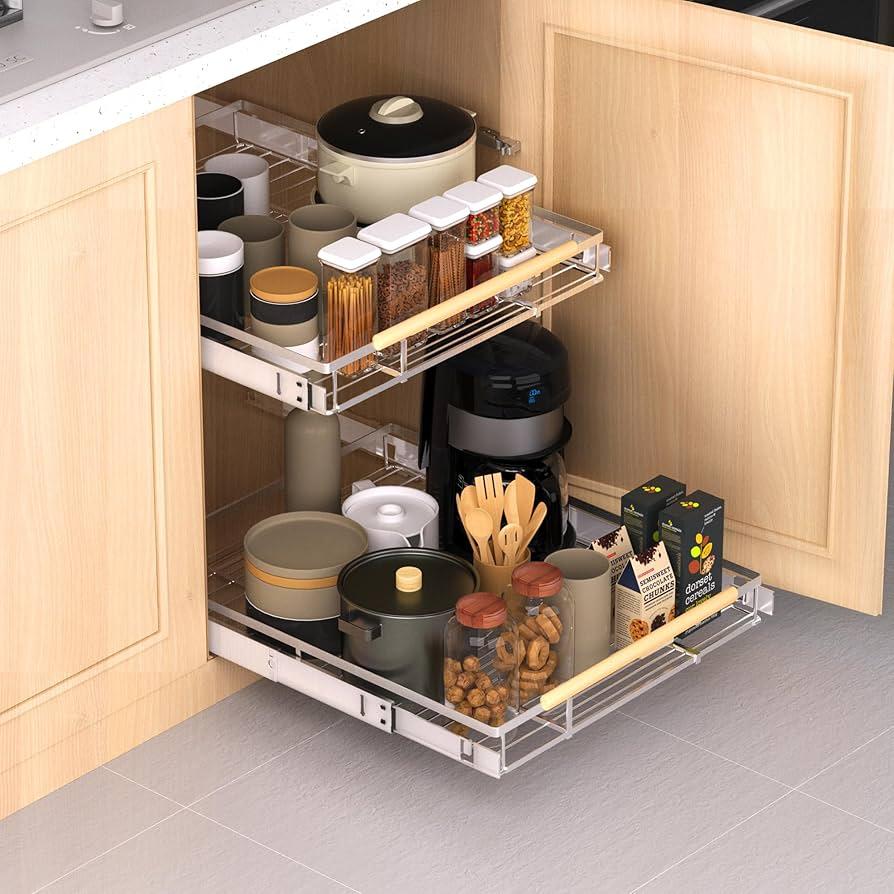 Smart storage ⁤solutions:‌ Utilize pull-out ‌drawers and cabinets for efficient use⁢ of‍ kitchen space