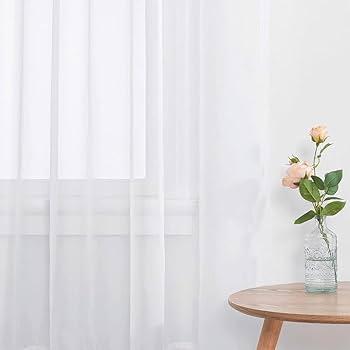 Maximize natural light with sheer curtains⁤ or blinds for a bright atmosphere