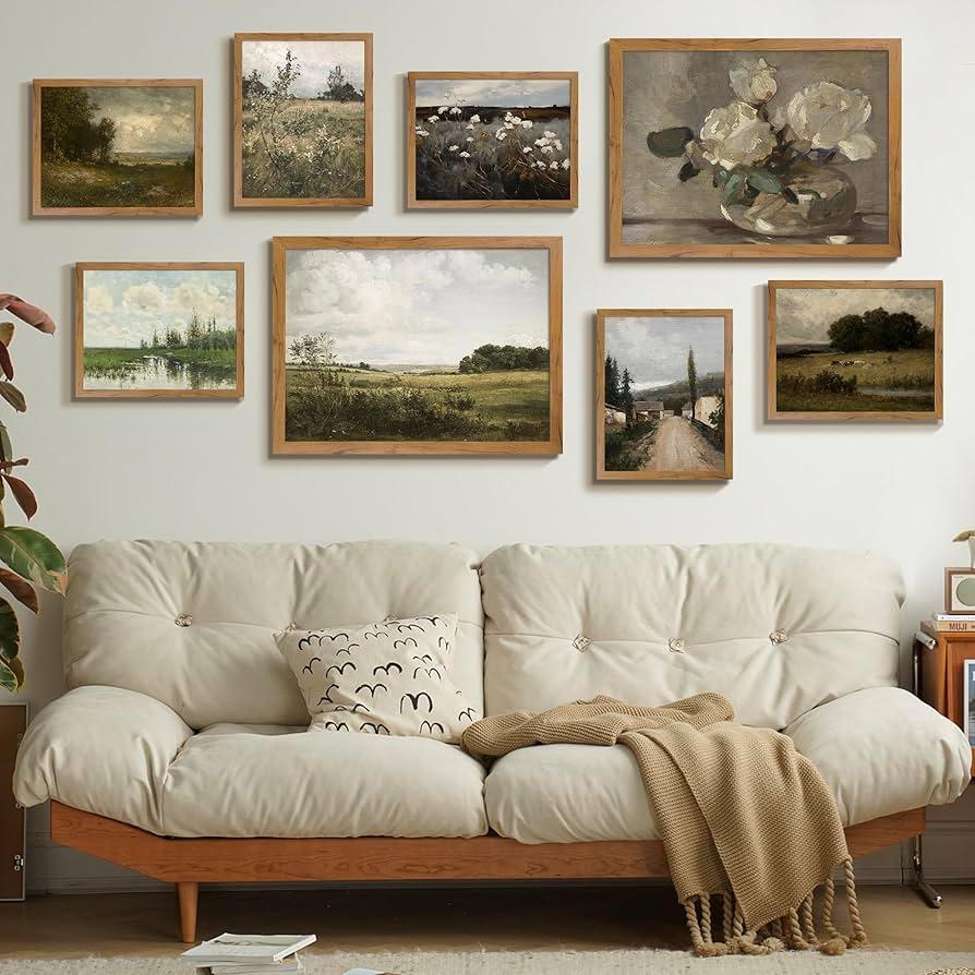 Hang nature-inspired artwork to⁤ uplift‍ your earthy living‌ room‌ ambiance