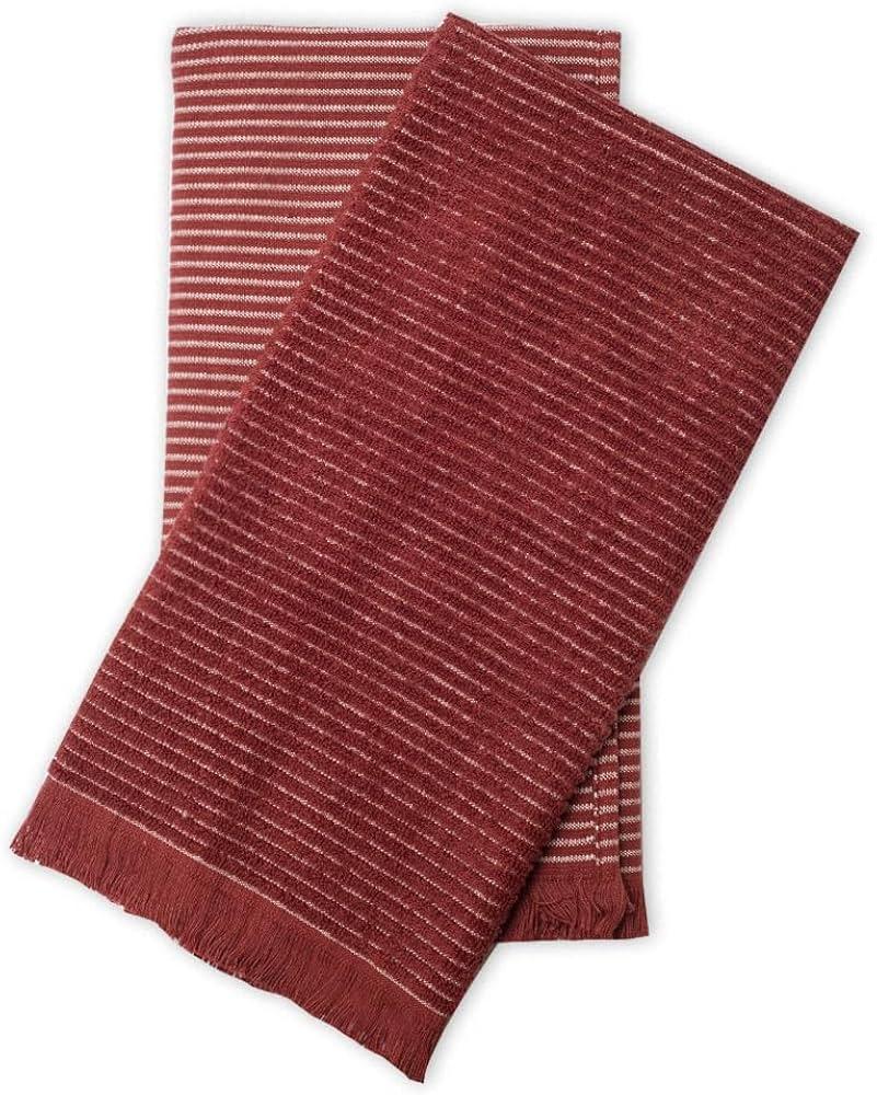 Burgundy Tea Towels: Functional and fashionable, perfect for drying dishes with flair