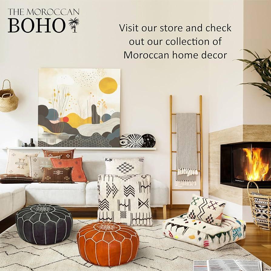 Use poufs as versatile seating ‍options in your Boho Living Room