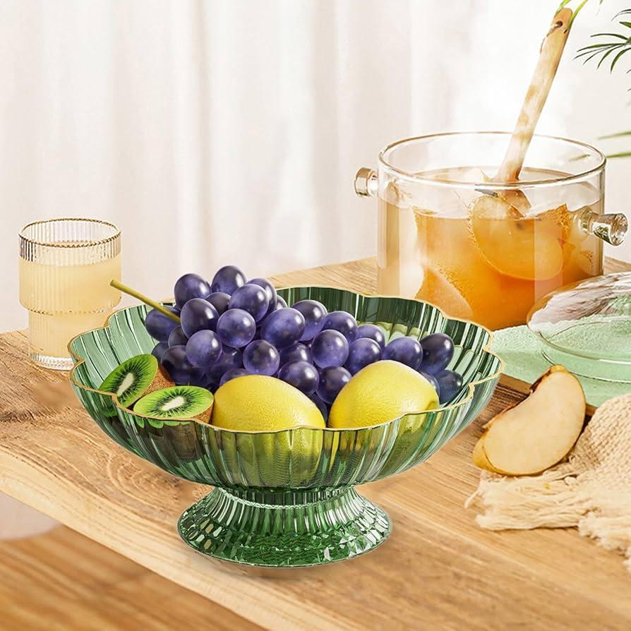 Add a decorative bowl to display fresh fruits in⁢ your eat-in kitchen