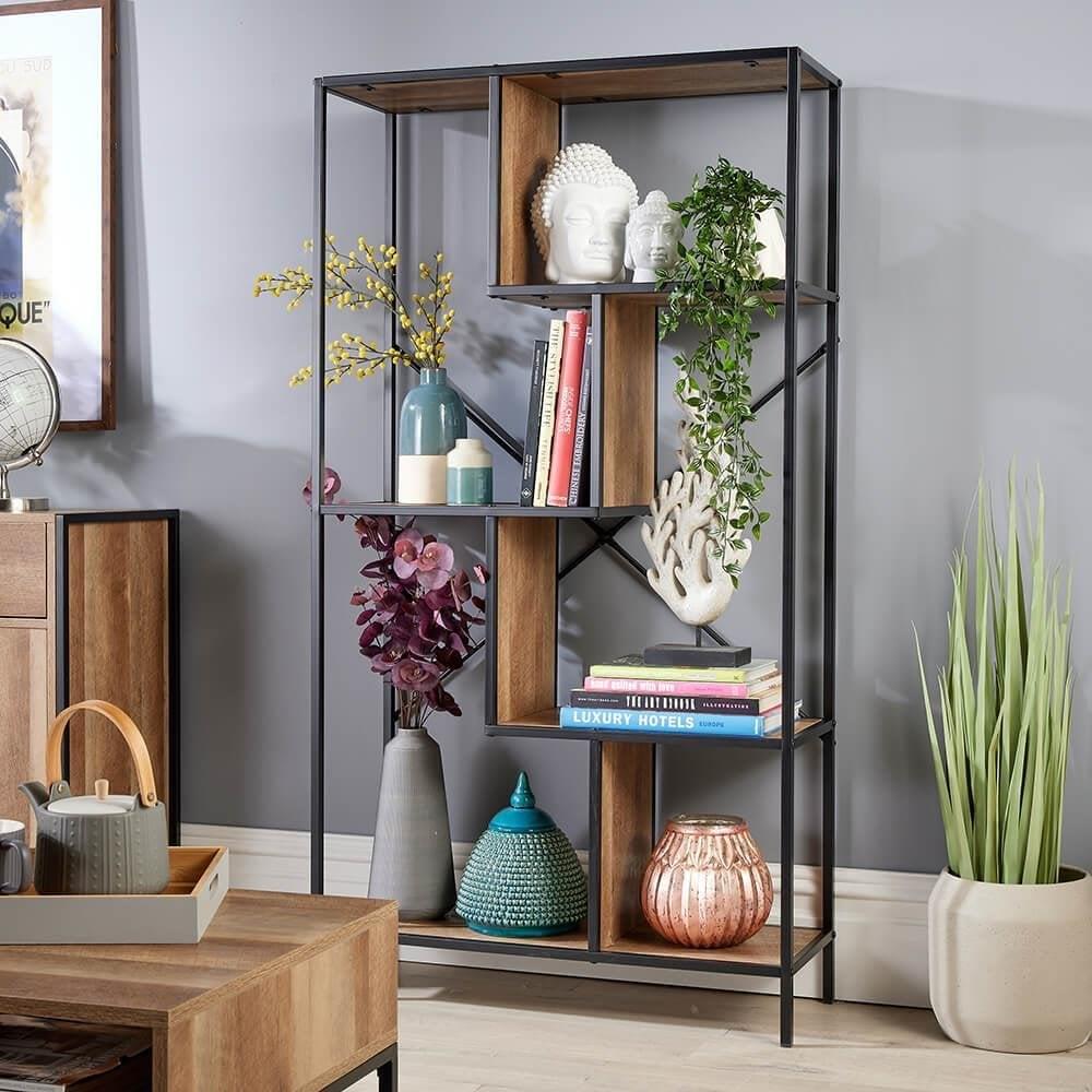 Unique shelving ‍units to showcase‌ personality in your living room